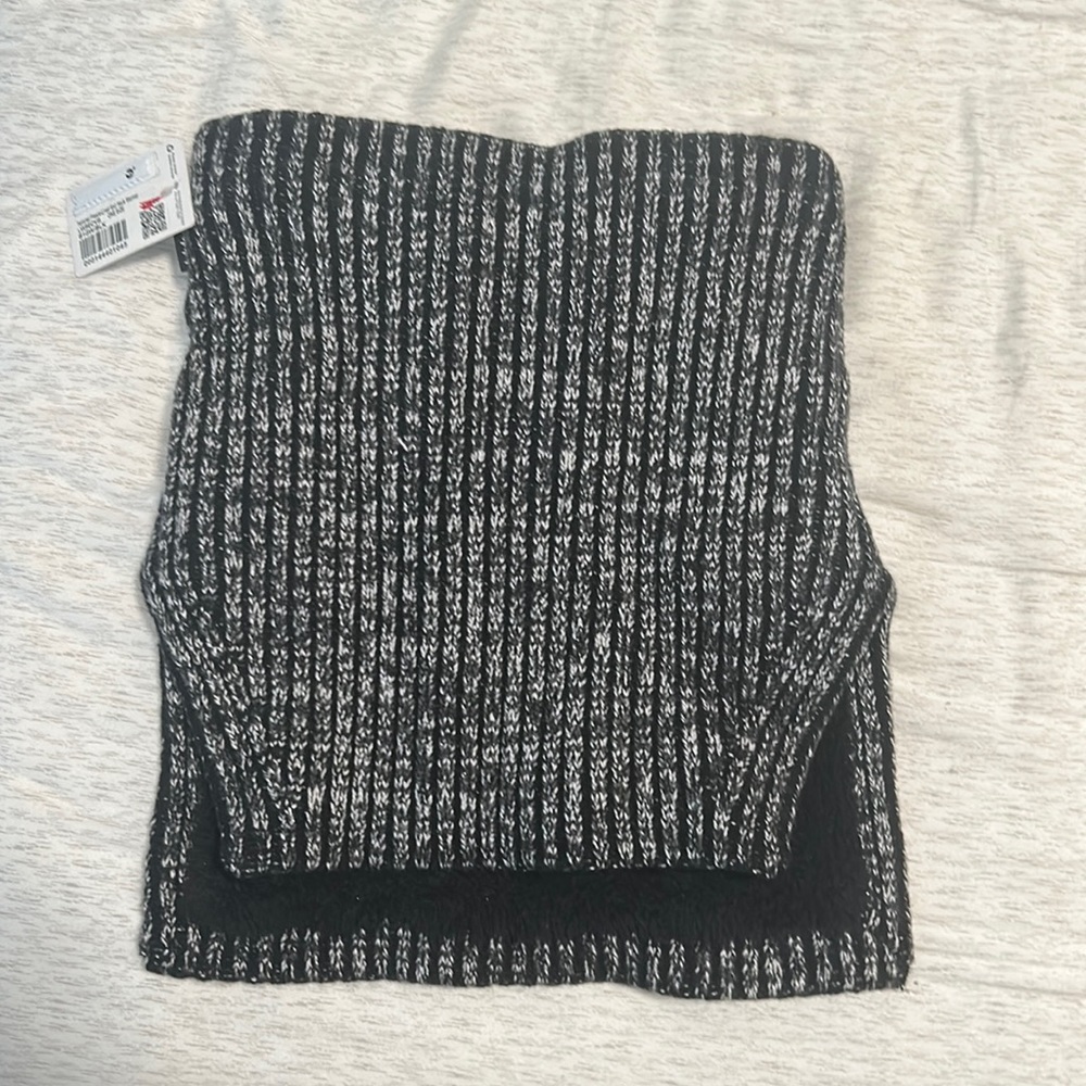 Lulu lemon fleece lined neck warmer